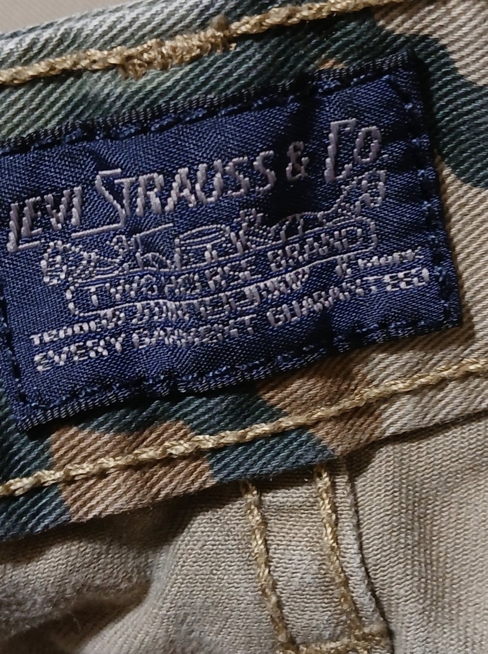 Levi's Men Cargo Shorts 9" Inseam Green Camo Cotton Y2K Summer Casual - Picture 4 of 7